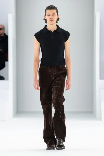 Look 9